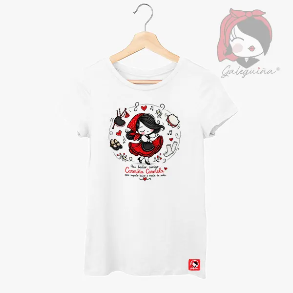 Camiseta Carmiña Carmela de Galeguiña para mujer con diseño inspirado en la música tradicional gallega